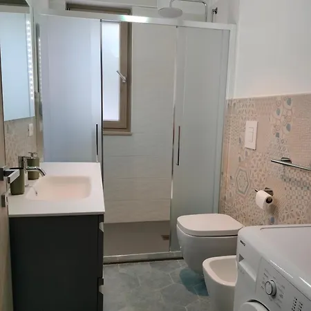 Isabella, Salento Nyaraló